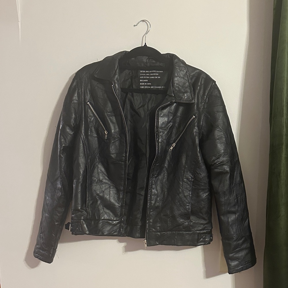 Women's vintage Black Leather Jacket